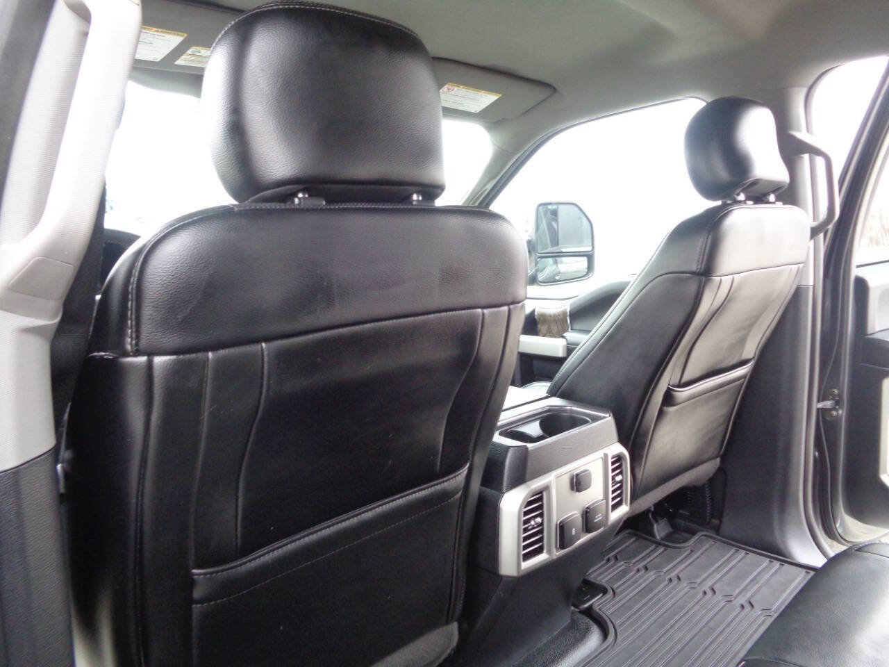 Used 2017 Ford F250 Lariat w/ Chrome Package image 66