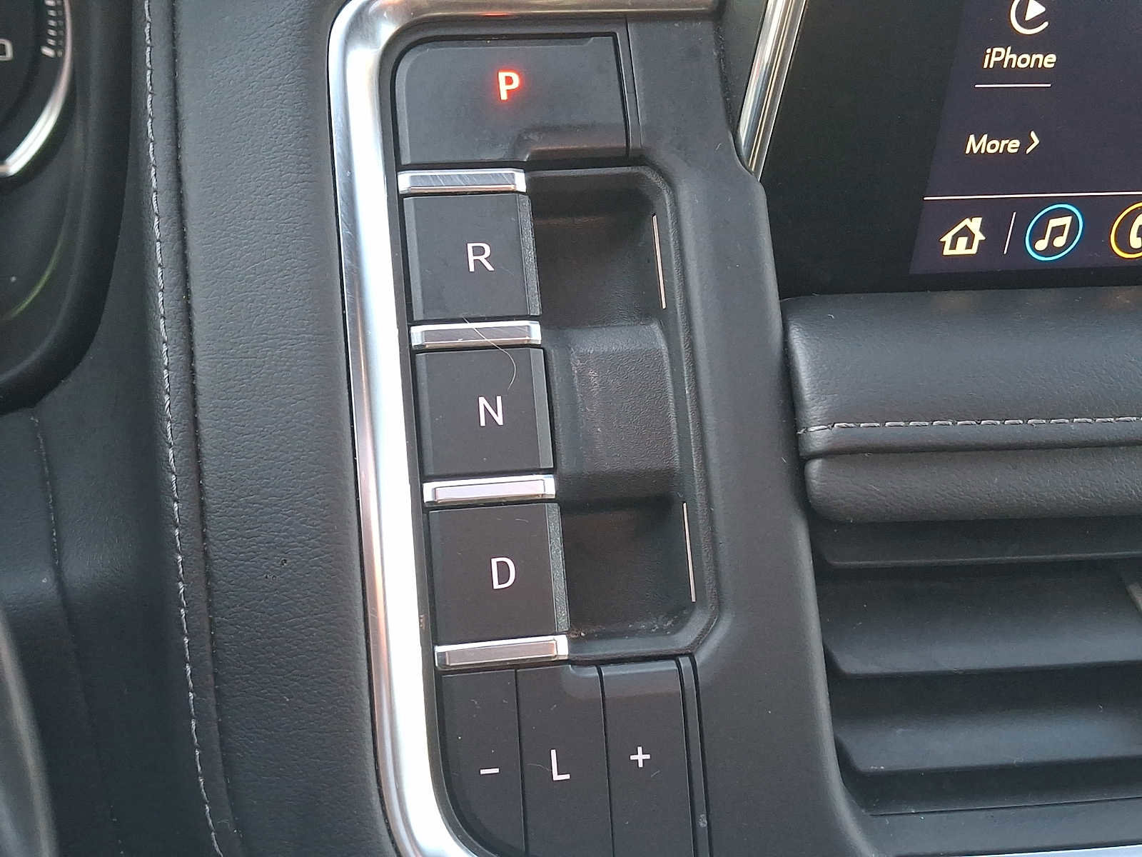 Used 2021 Chevrolet Tahoe LT image 13