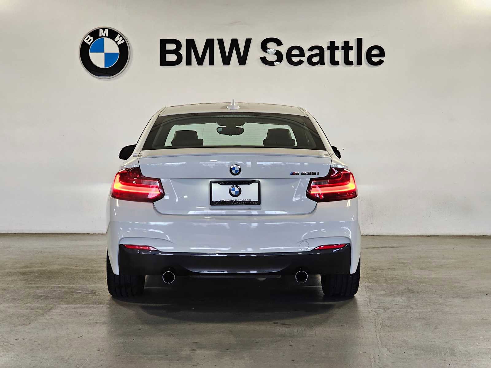Used 2015 BMW M235i Coupe image 5