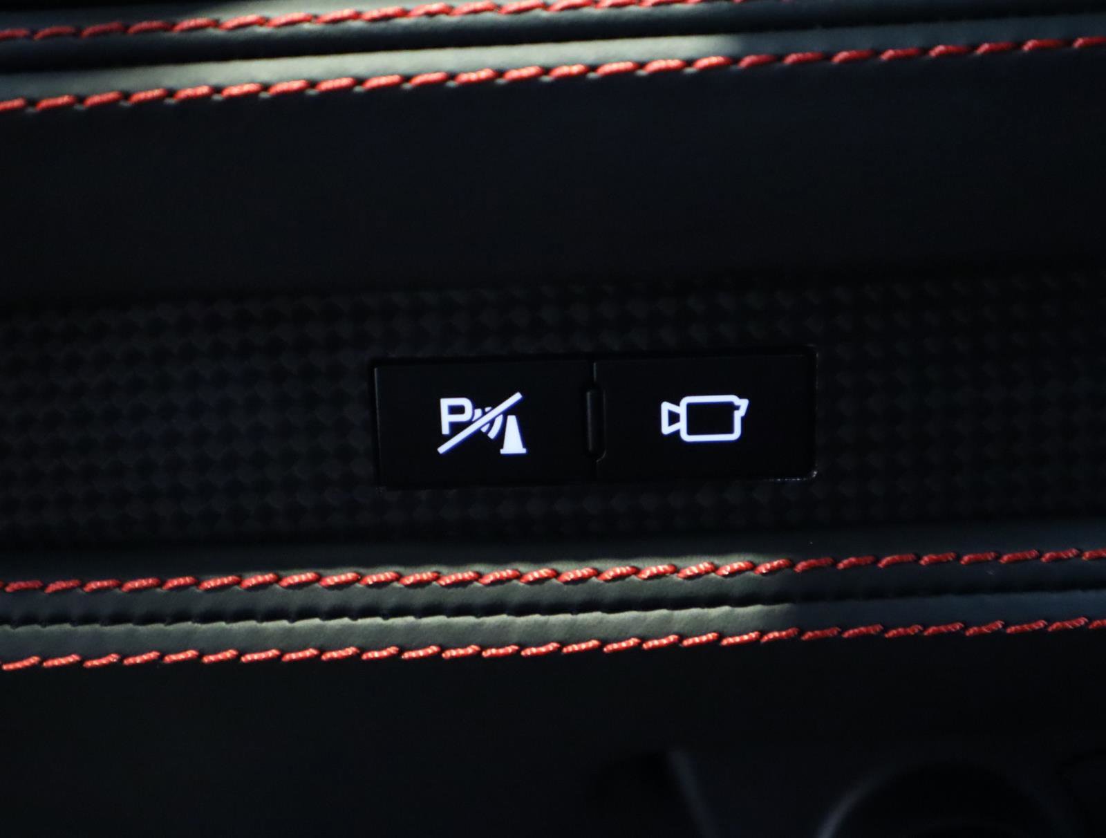 Used 2022 Ferrari F8 Tributo image 37