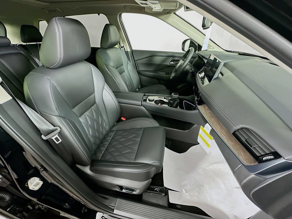 New 2026 Nissan Rogue Platinum w/ Platinum Premium Package AWD/4WD image 37
