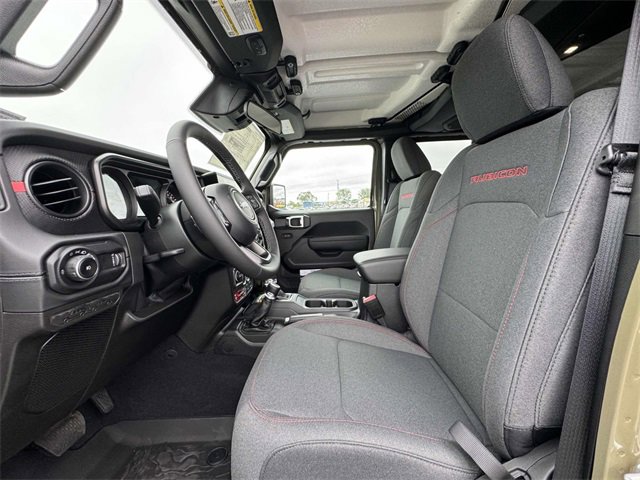 New 2025 Jeep Wrangler Unlimited Rubicon image 18