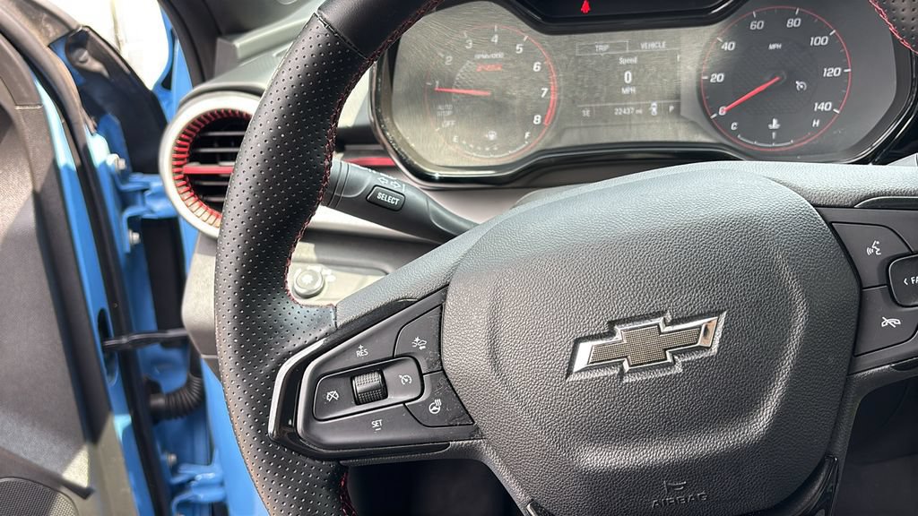 Used 2024 Chevrolet Trax RS FWD image 17