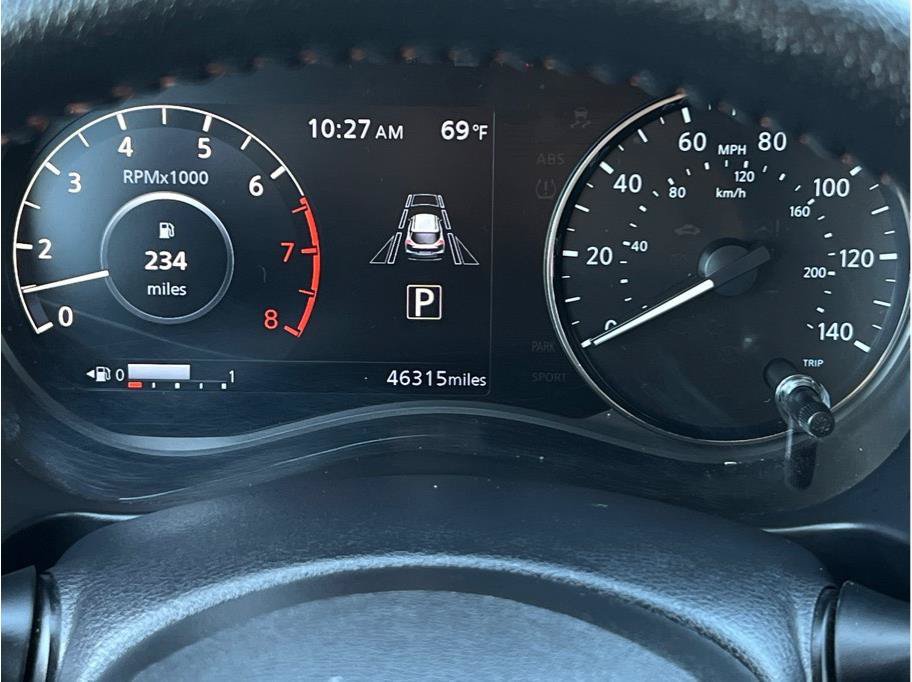 Used 2023 Nissan Kicks SR FWD image 13