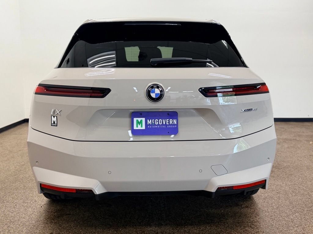 Used 2026 BMW iX xDrive45 AWD/4WD image 4