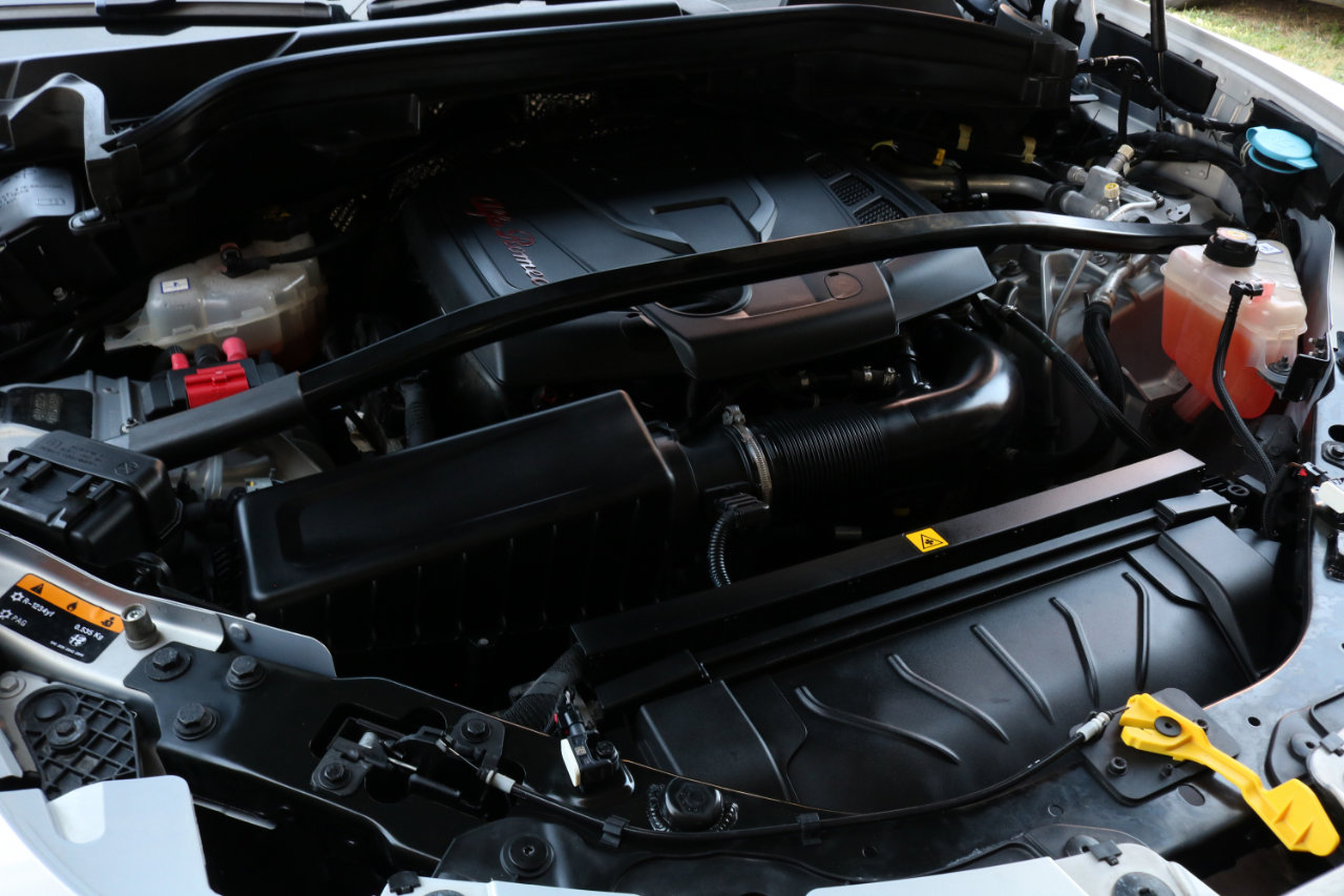 Used 2020 Alfa Romeo Stelvio Ti w/ Active Blind Spot Package image 58