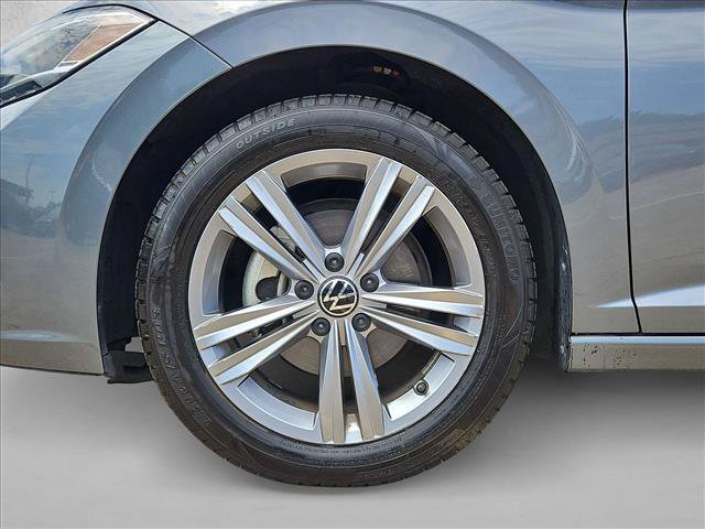 Used 2024 Volkswagen Jetta SE FWD image 22