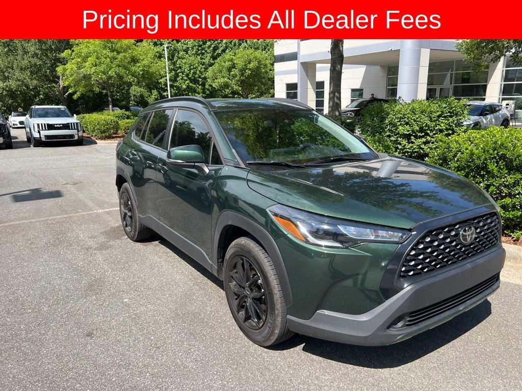 Used 2022 Toyota Corolla Cross LE FWD image 1