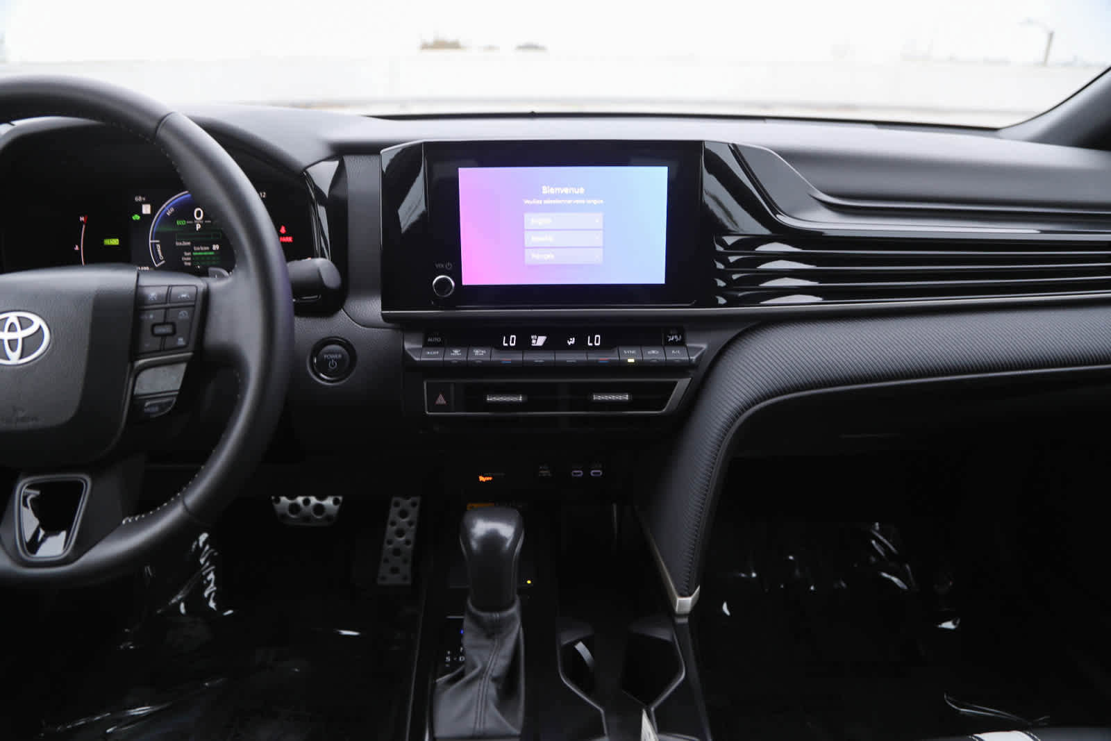 Certified 2025 Toyota Camry SE w/ Convenience Package image 14