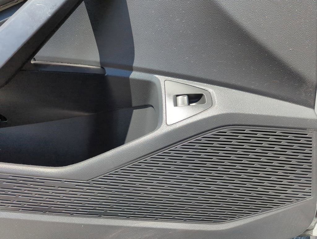 Used 2021 Volkswagen Jetta GLI Autobahn w/ GLI Autobahn Black Package image 27