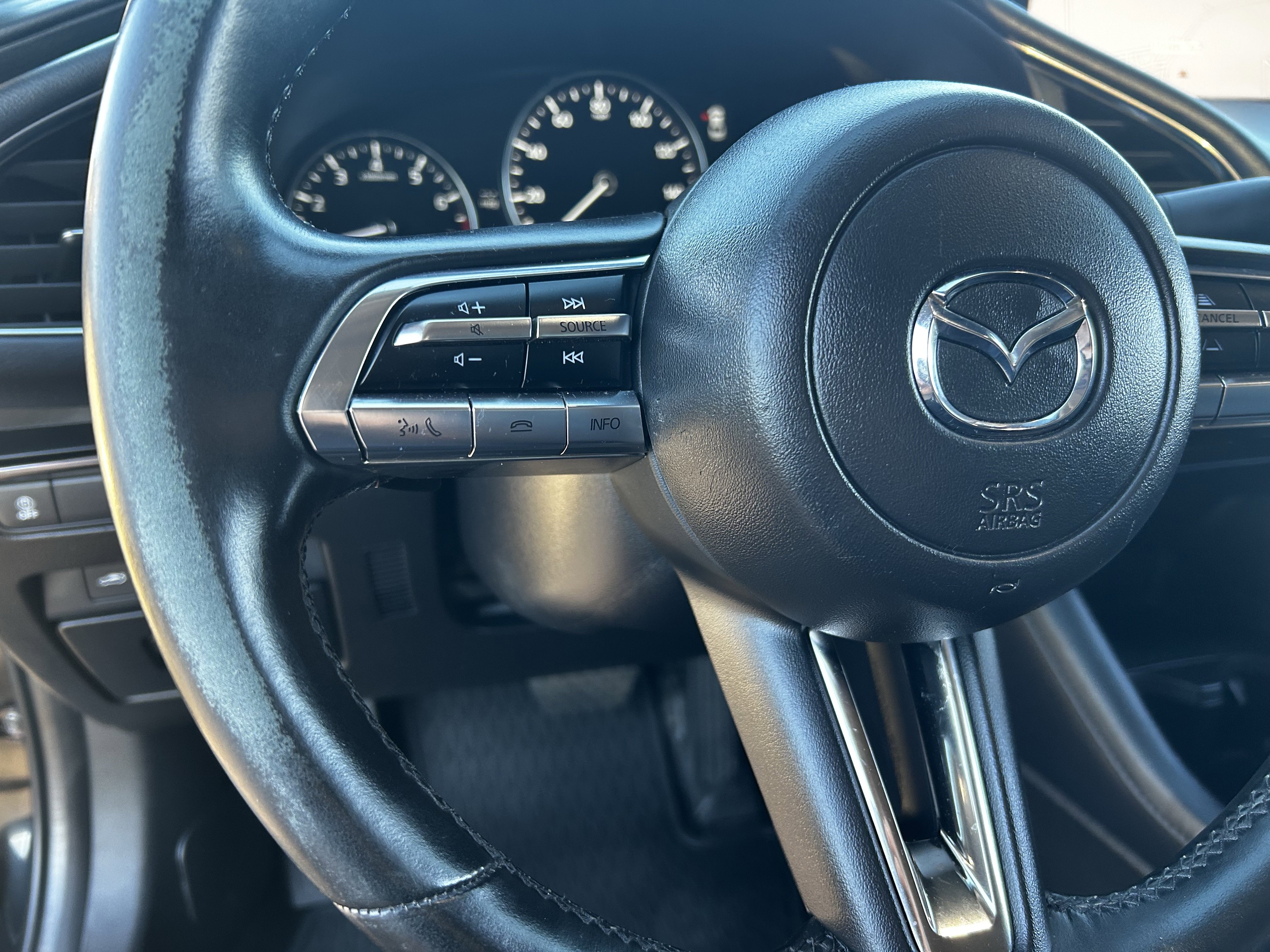 Used 2023 MAZDA MAZDA3 s image 23