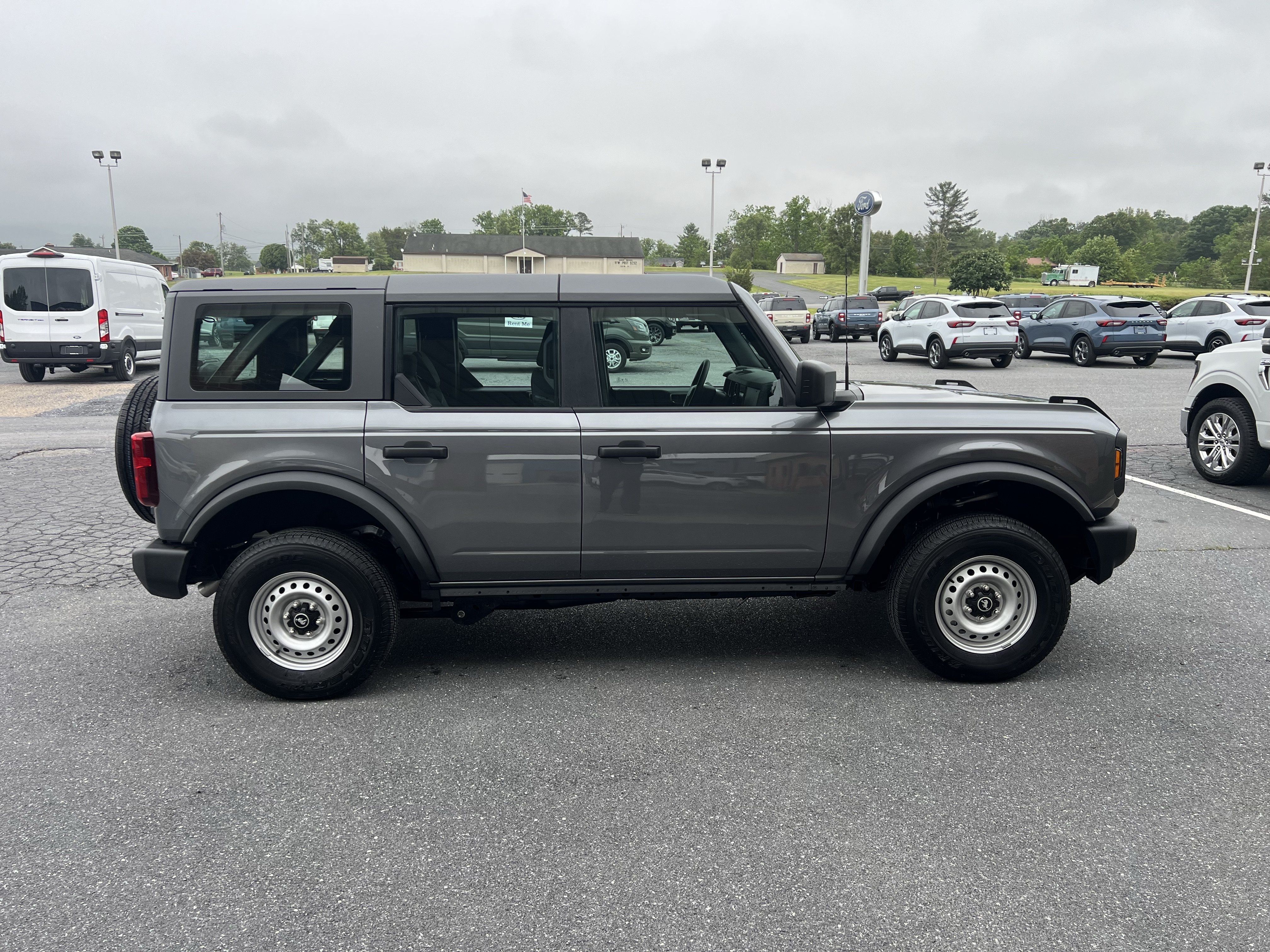 Used 2025 Ford Bronco 4-Door AWD/4WD image 5
