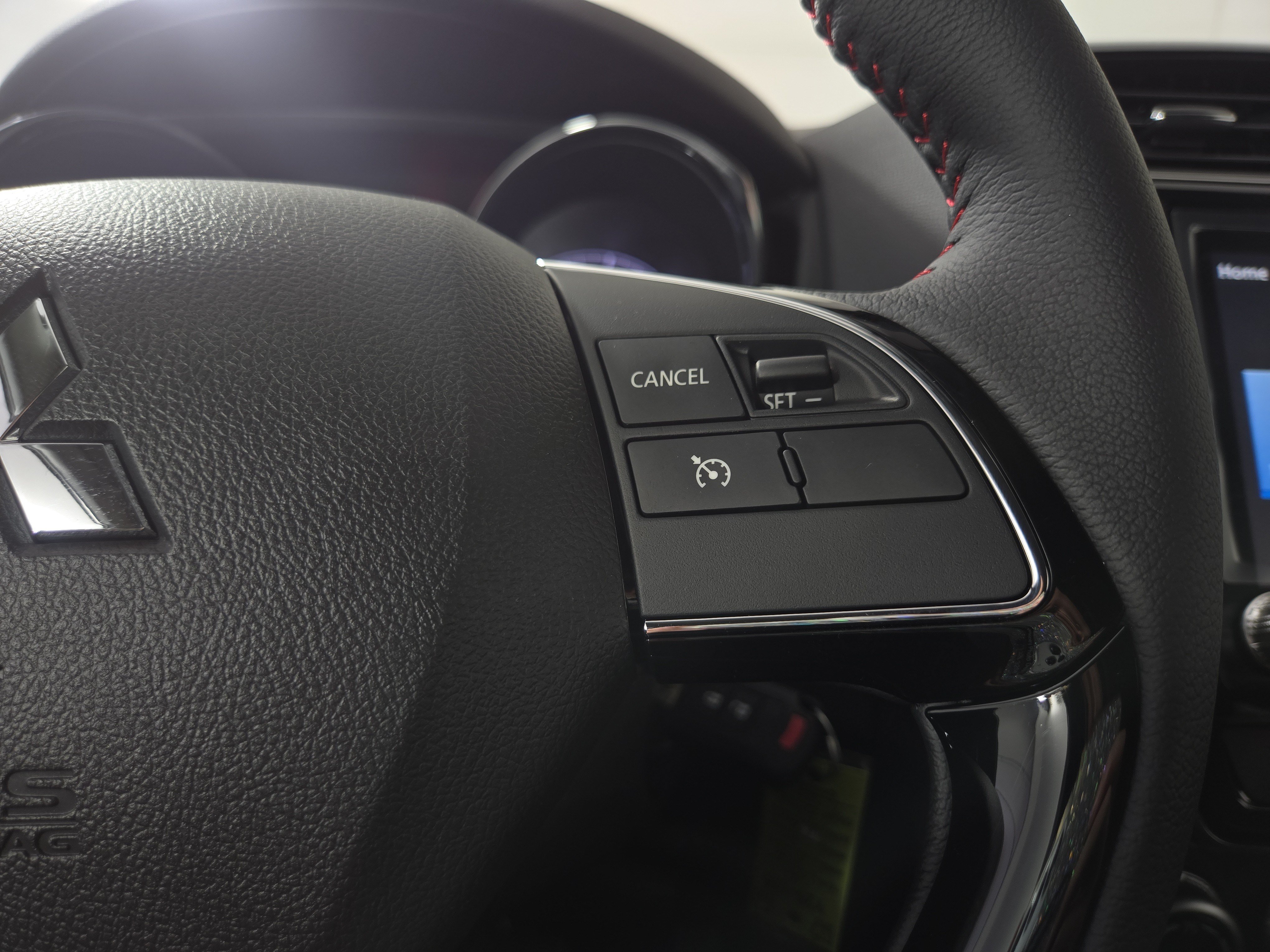 New 2026 Mitsubishi Outlander Sport LE AWD/4WD image 15