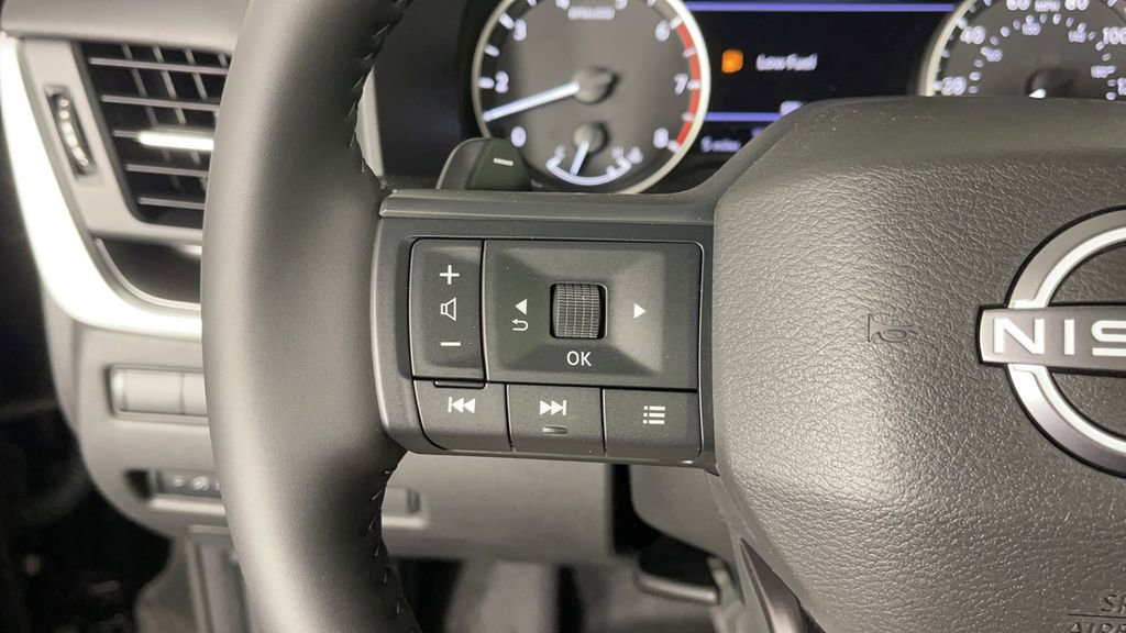 New 2025 Nissan Rogue SV image 26