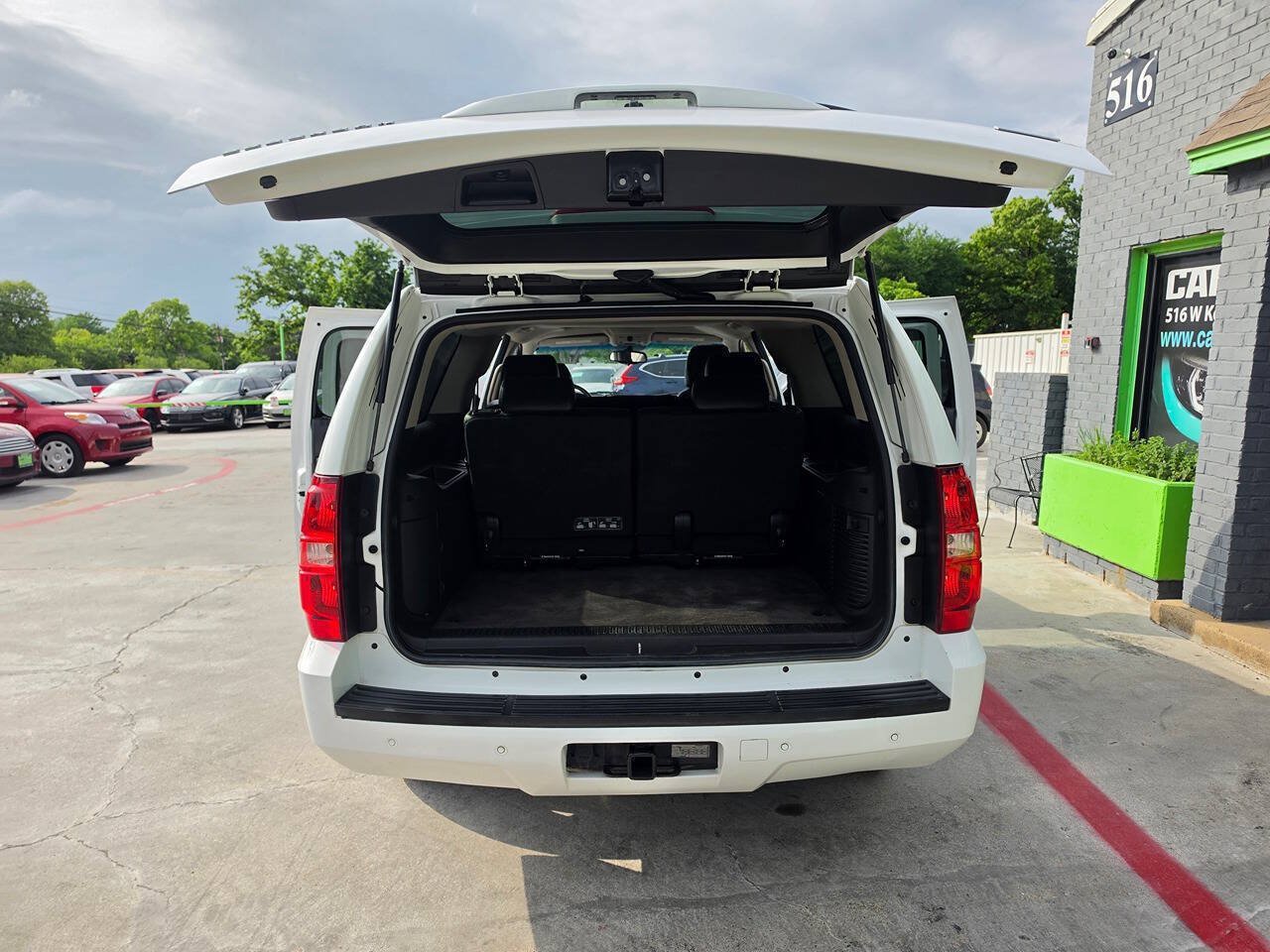 Used 2012 Chevrolet Suburban LT AWD/4WD image 24