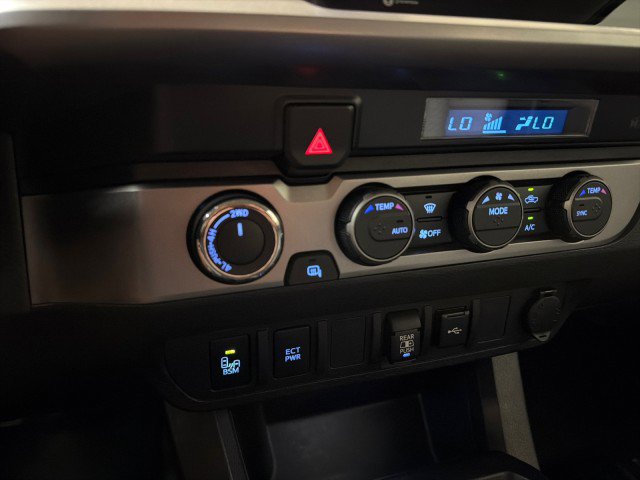 Used 2022 Toyota Tacoma SR5 w/ Technology Package image 29