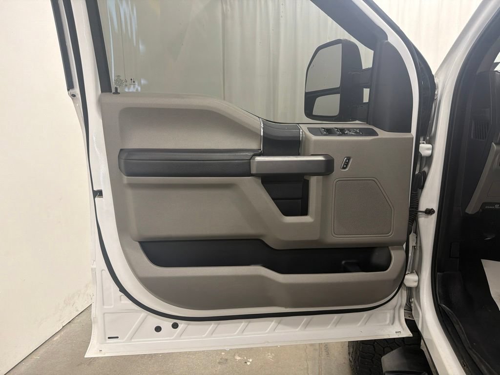 Used 2020 Ford F250 XLT AWD/4WD image 16