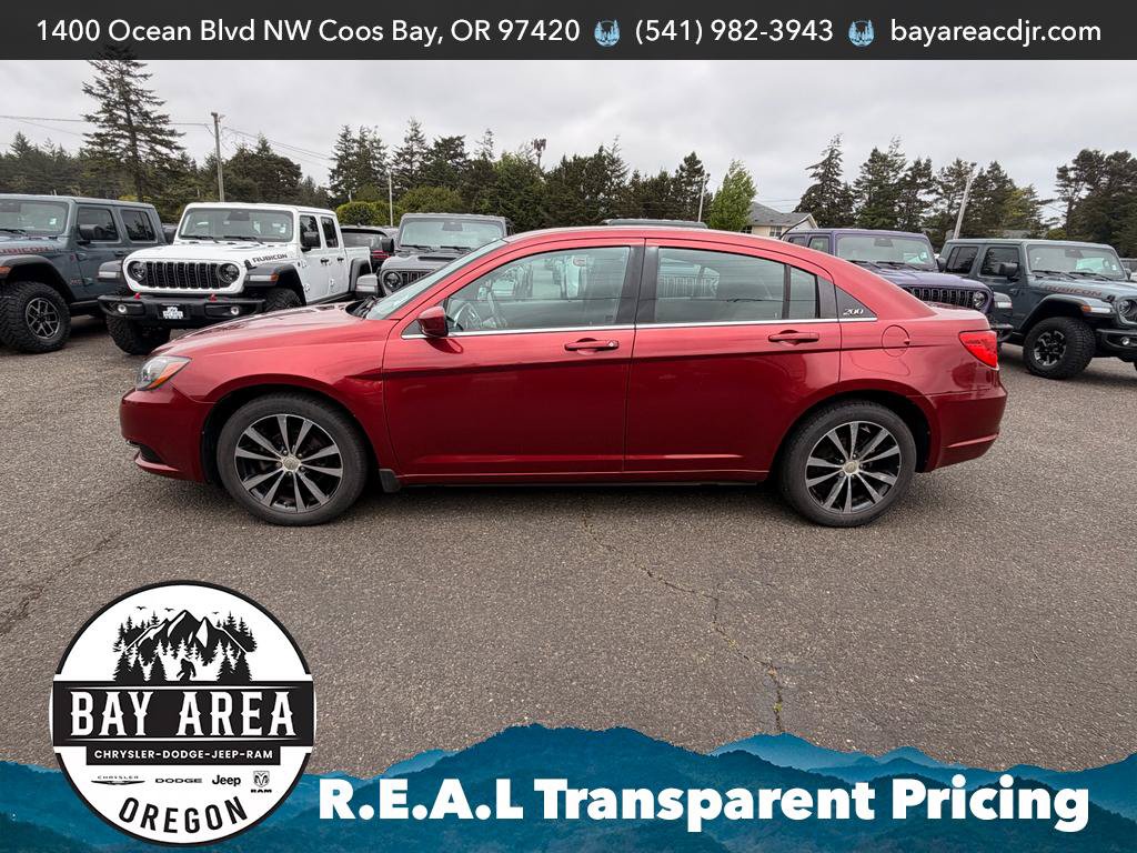 Used 2012 Chrysler 200 Touring FWD image 9