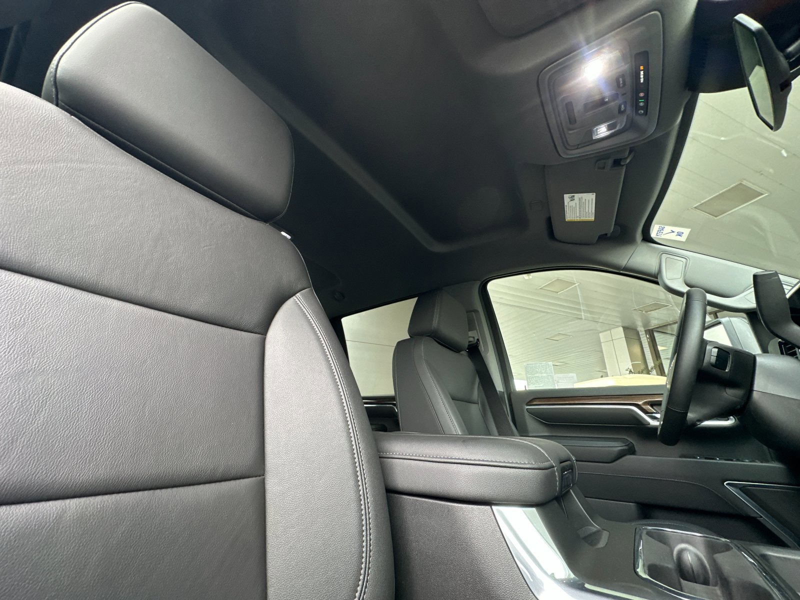 Used 2024 Chevrolet Silverado 2500 LT image 16