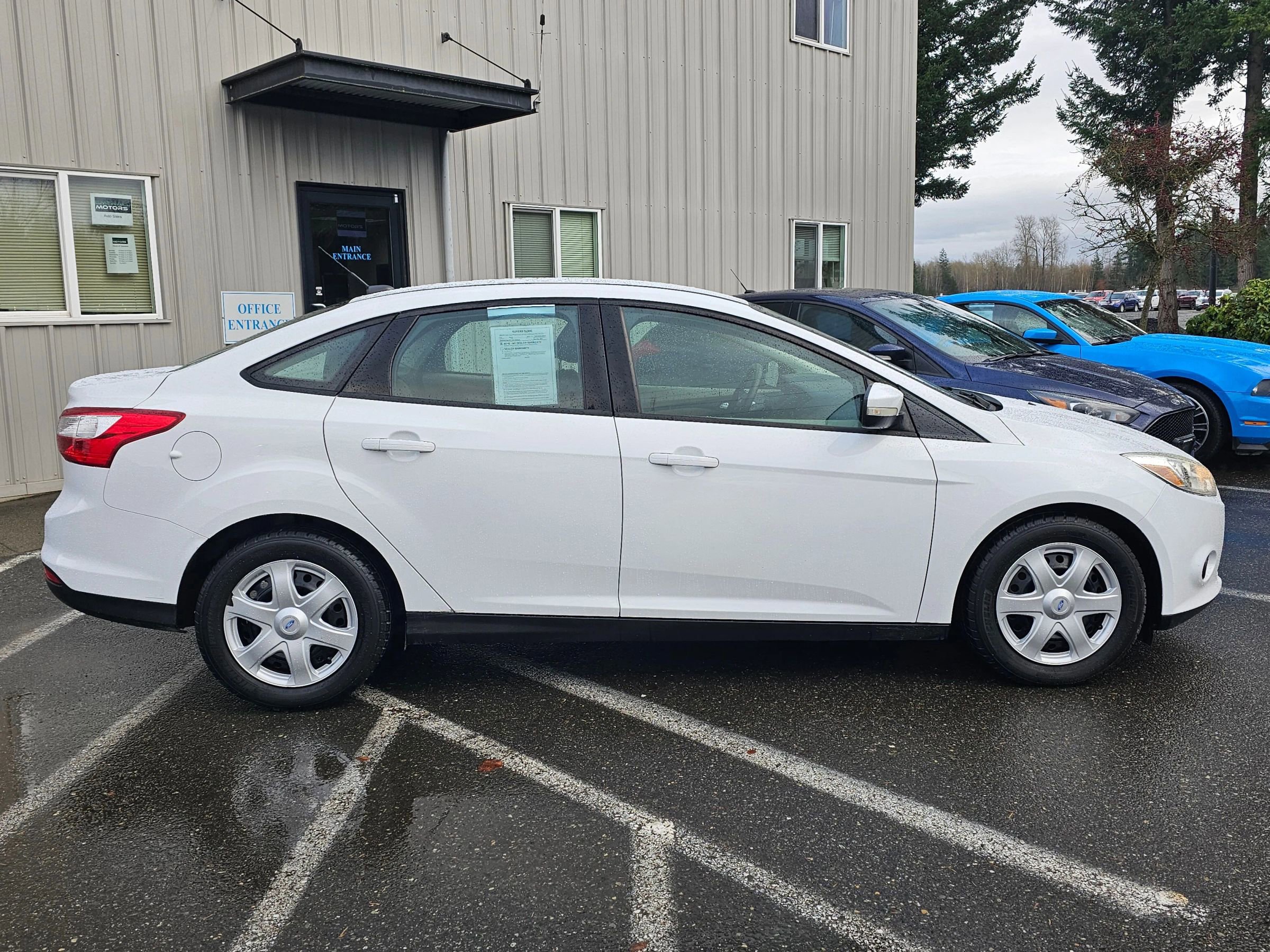 Used 2013 Ford Focus SE image 2