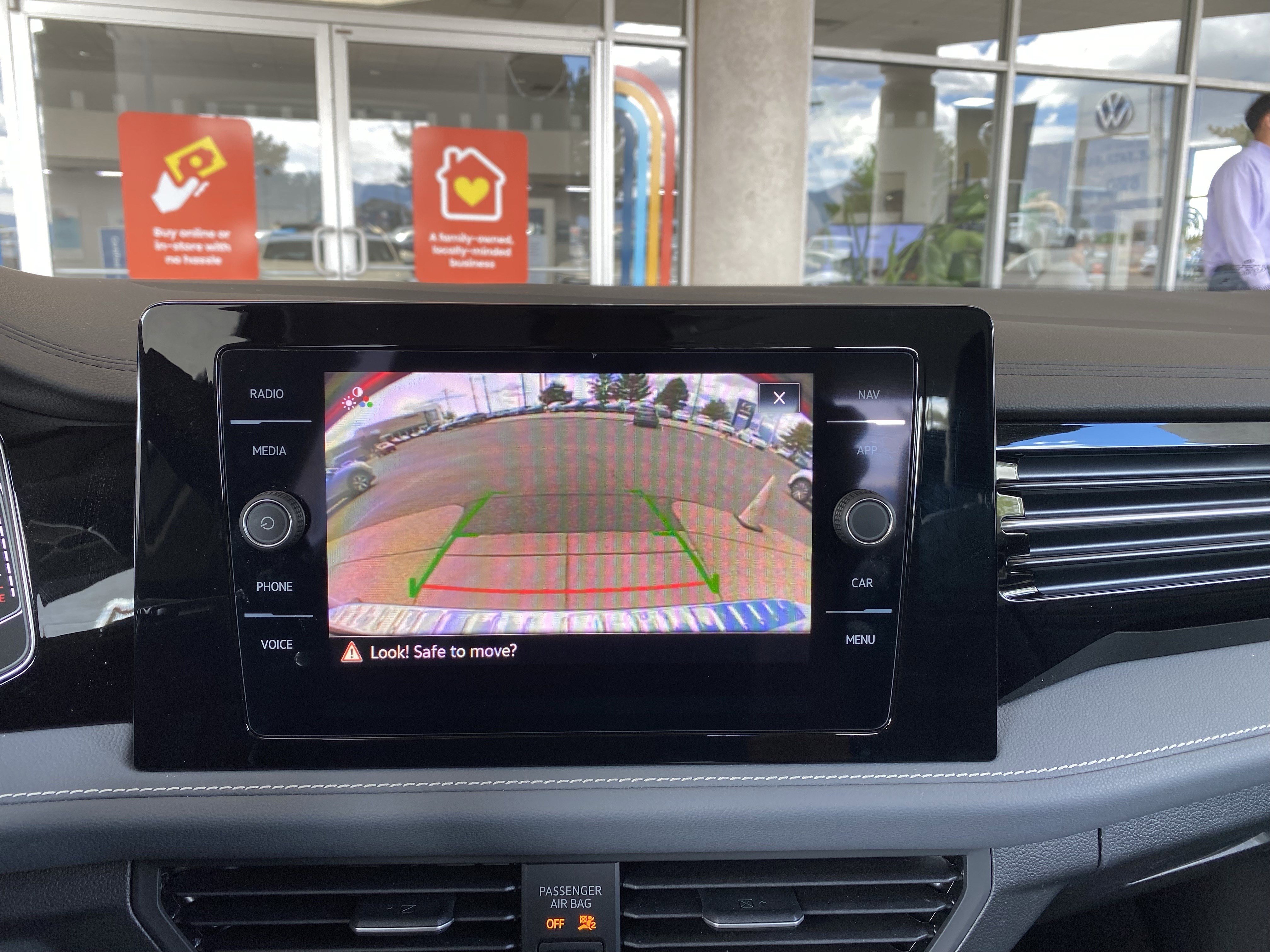 Certified 2025 Volkswagen Jetta SEL image 5