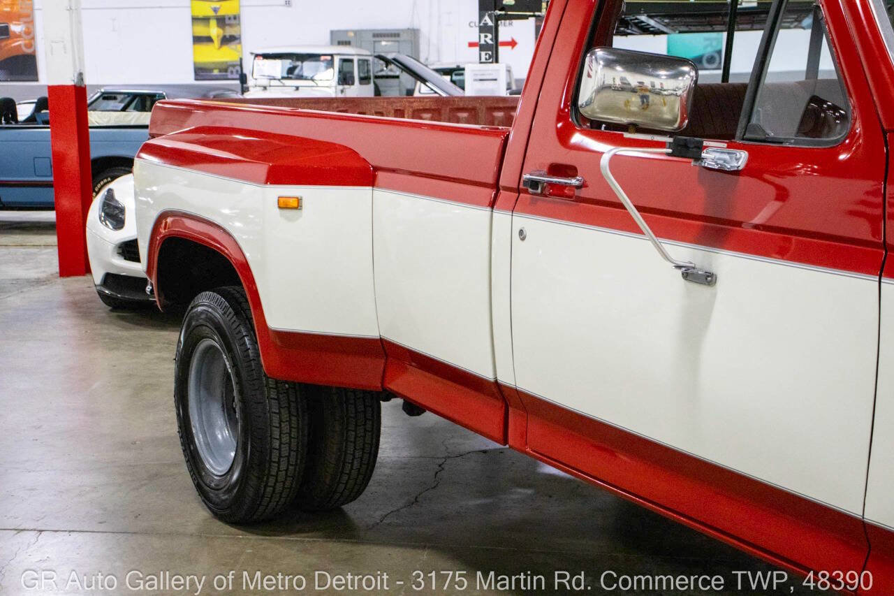 Used 1986 Ford F350 2WD Regular Cab image 24