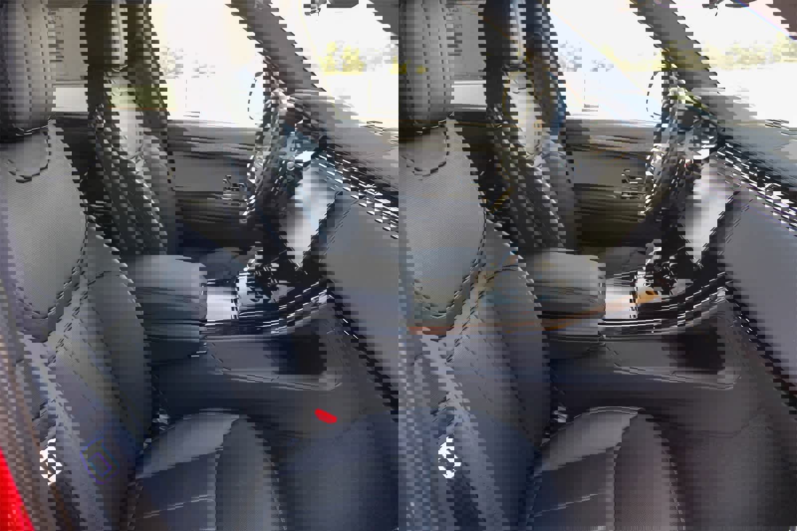 New 2025 Land Rover Range Rover Sport SE image 21