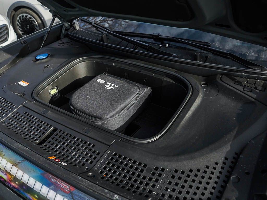 New 2026 Hyundai Ioniq 9 Limited image 7