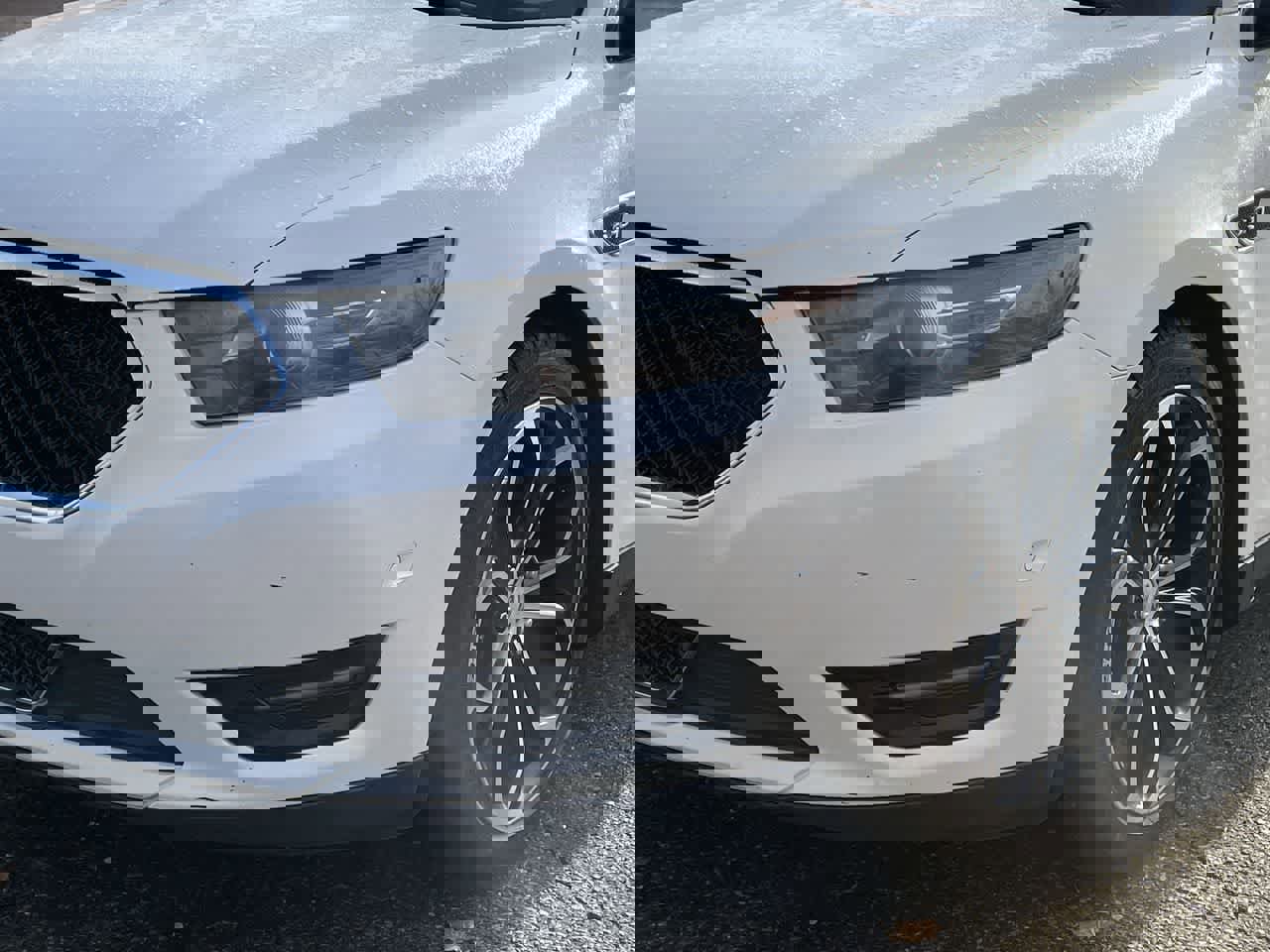 Used 2015 Ford Taurus SHO w/ Equipment Group 401A image 38