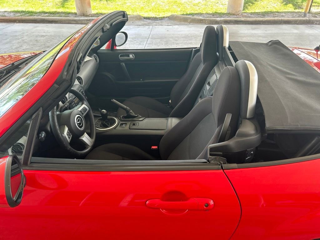 Used 2009 MAZDA MX-5 Miata Sport w/ Convenience Pkg RWD image 48