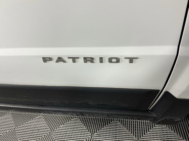 Used 2015 Jeep Patriot Limited w/ Sun/Sound Group image 21