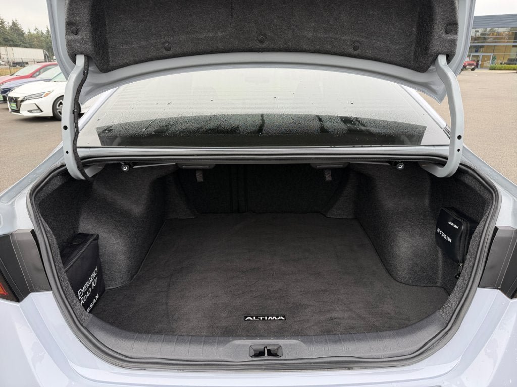 Used 2023 Nissan Altima 2.5 SR w/ SR Premium Package FWD image 22