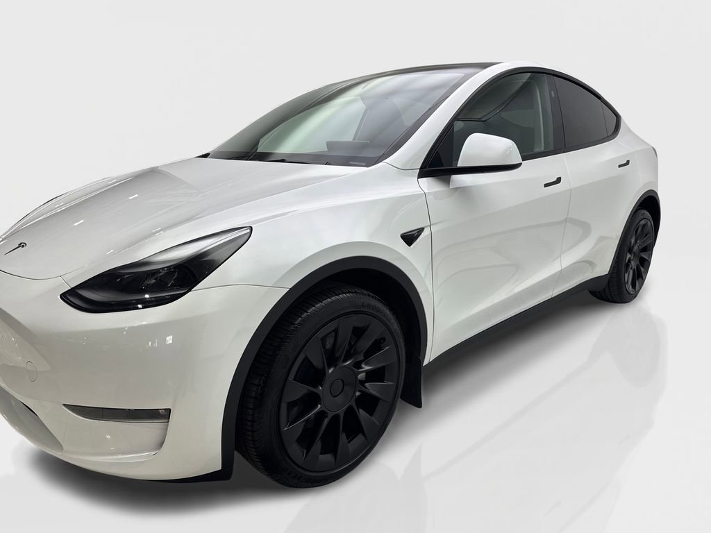 Used 2024 Tesla Model Y Long Range image 11