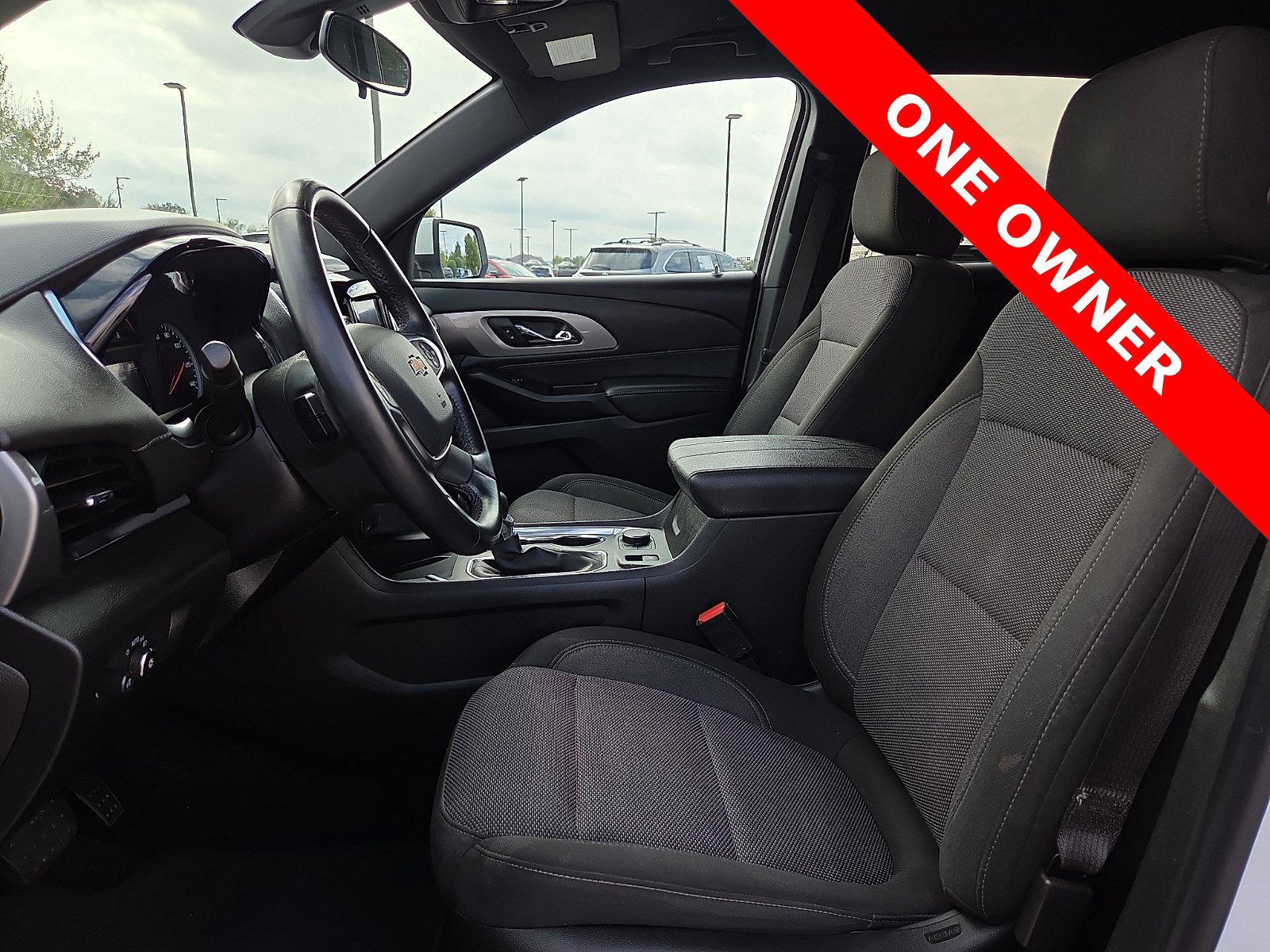 Used 2023 Chevrolet Traverse LT FWD image 17