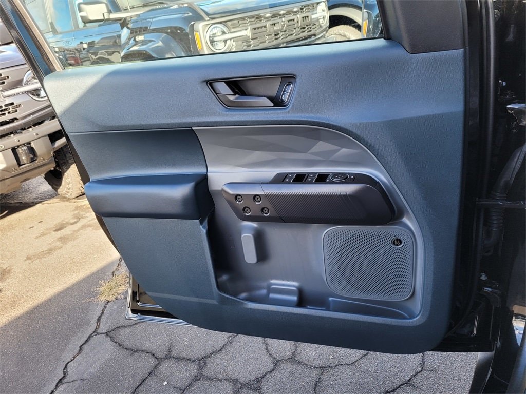 Used 2023 Ford Maverick Tremor AWD/4WD image 12