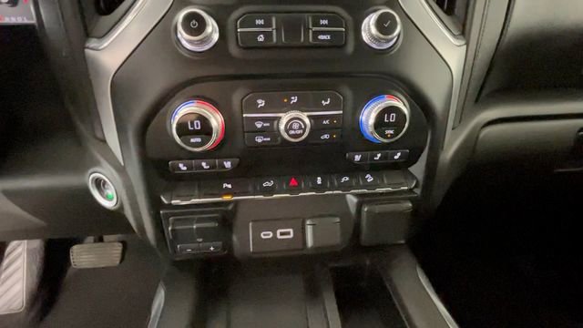 Used 2021 GMC Sierra 2500 SLT w/ SLT Premium Package AWD/4WD image 30
