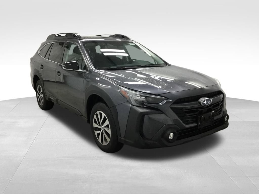 Used 2024 Subaru Outback Premium image 3