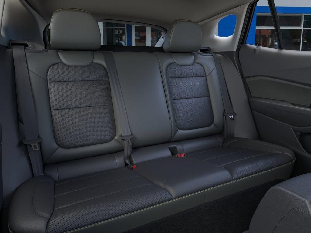 New 2026 Chevrolet Trax ACTIV w/ Sunroof Package FWD image 17