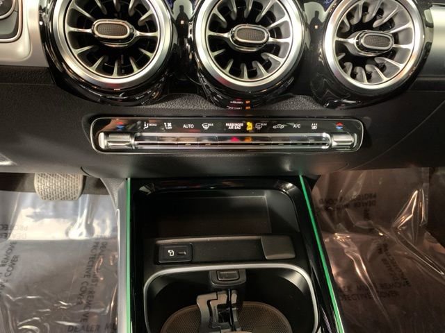 Used 2023 Mercedes-Benz EQB 300 4MATIC image 26