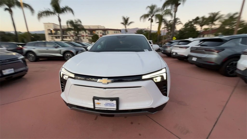 New 2026 Chevrolet Blazer EV LT image 3
