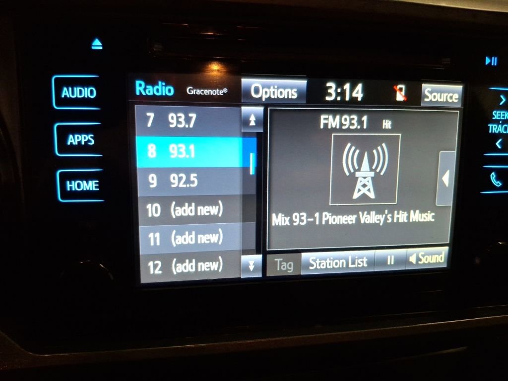 Used 2017 Toyota Tacoma TRD Off-Road w/ Tow Package image 23