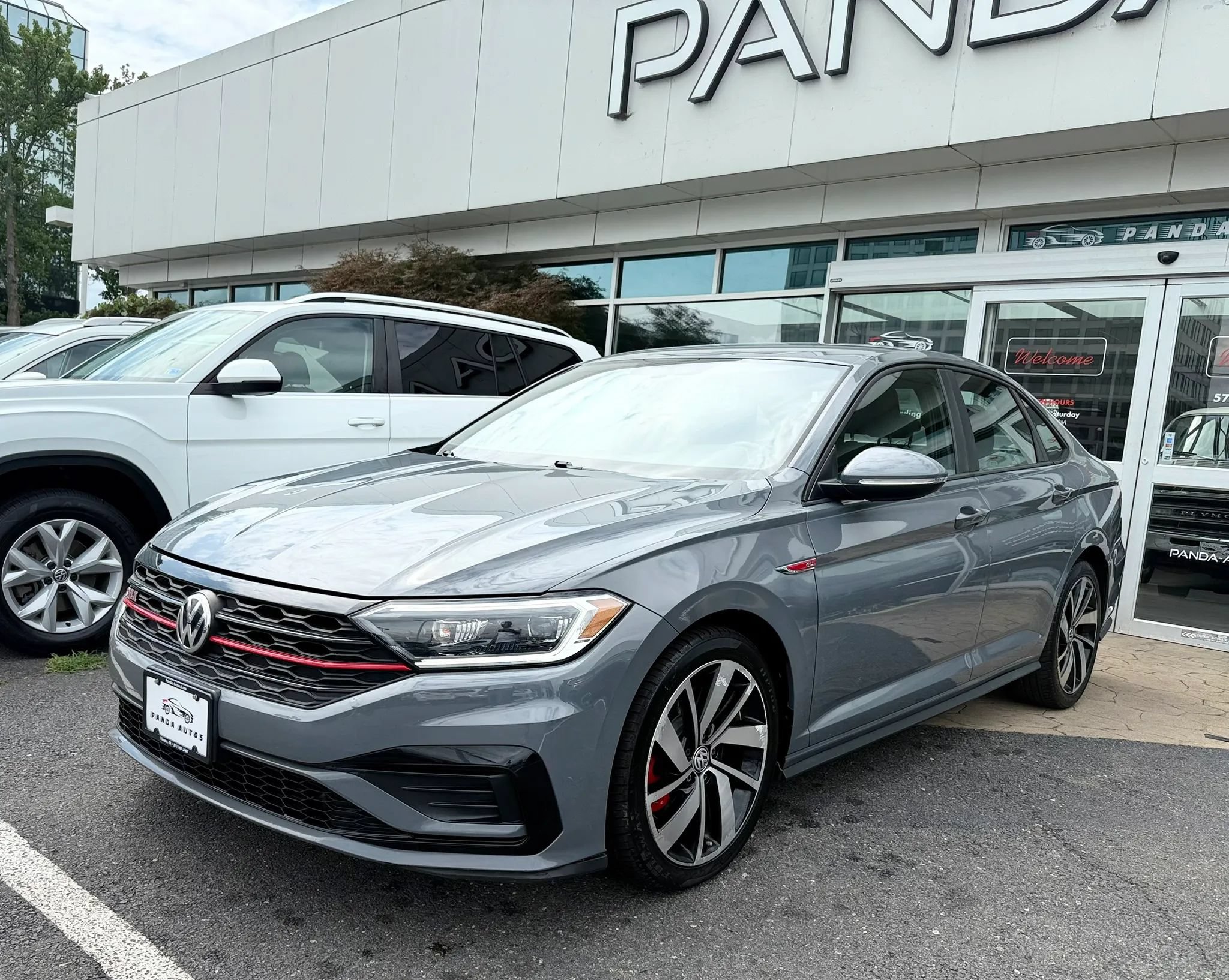 Used 2019 Volkswagen Jetta GLI FWD image 3