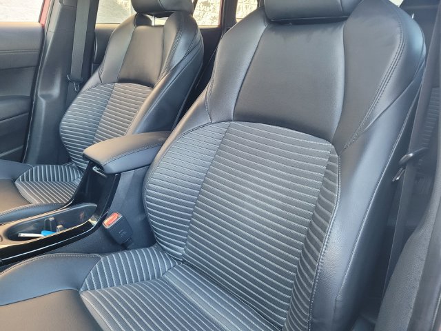 Used 2024 Toyota Corolla Cross AWD Hybrid image 20
