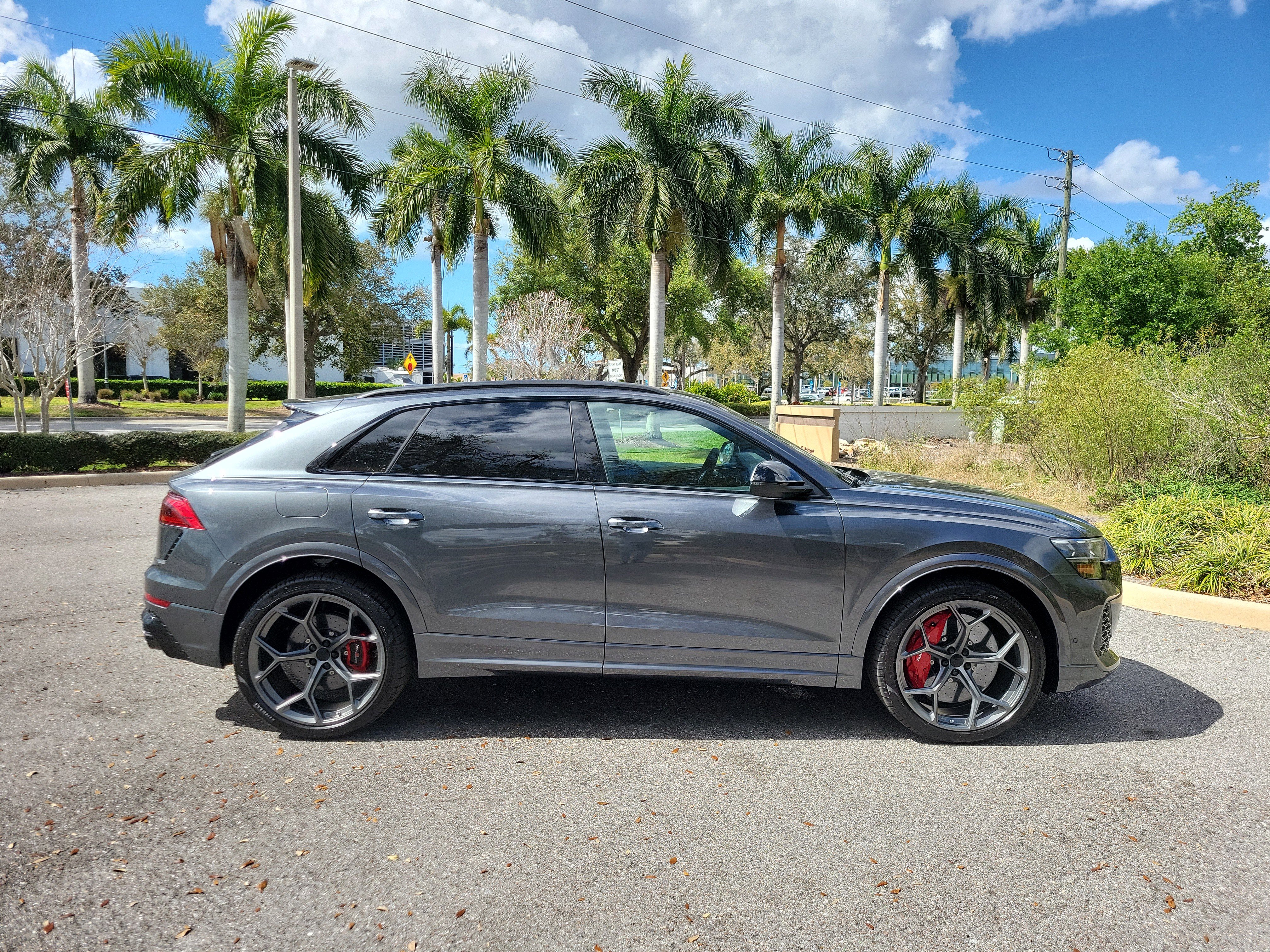 New 2026 Audi RS Q8 performance AWD/4WD image 3