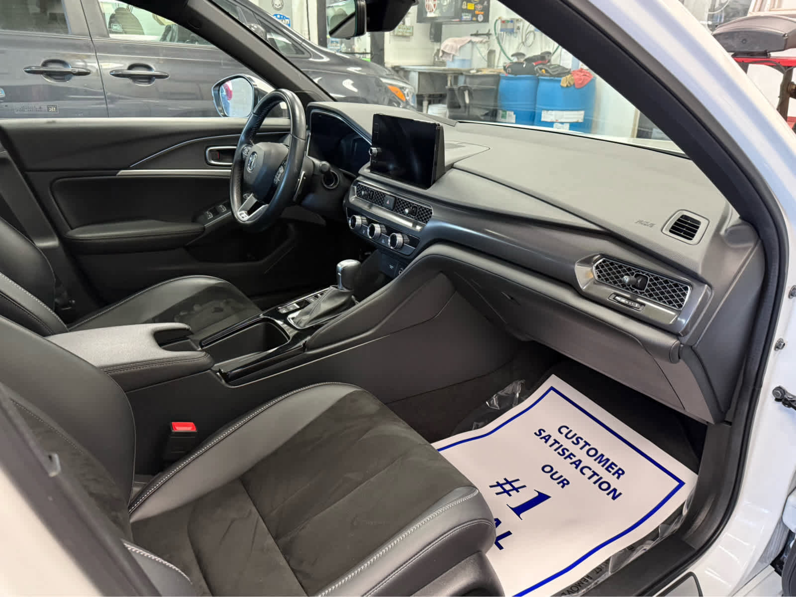 Used 2024 Acura Integra A-Spec image 29