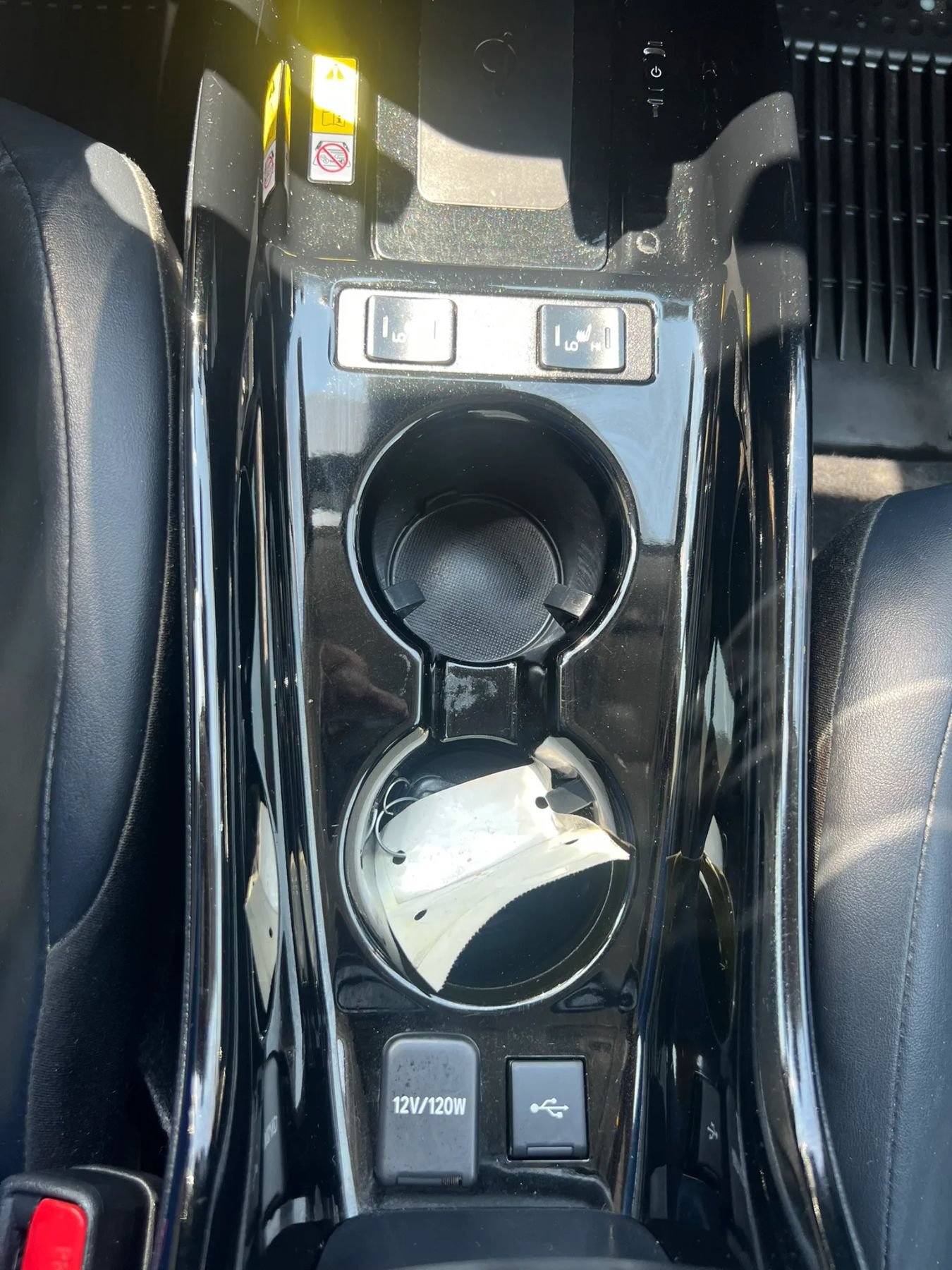 Used 2022 Toyota Prius XLE FWD image 22