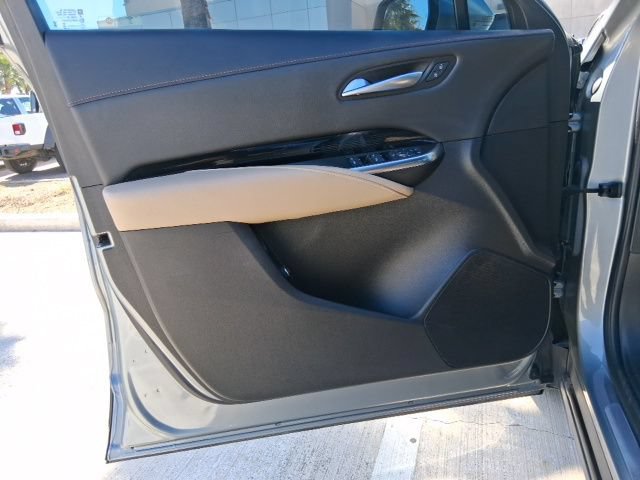 Certified 2024 Cadillac XT4 Luxury w/ LPO, Floor Liner Package FWD image 17