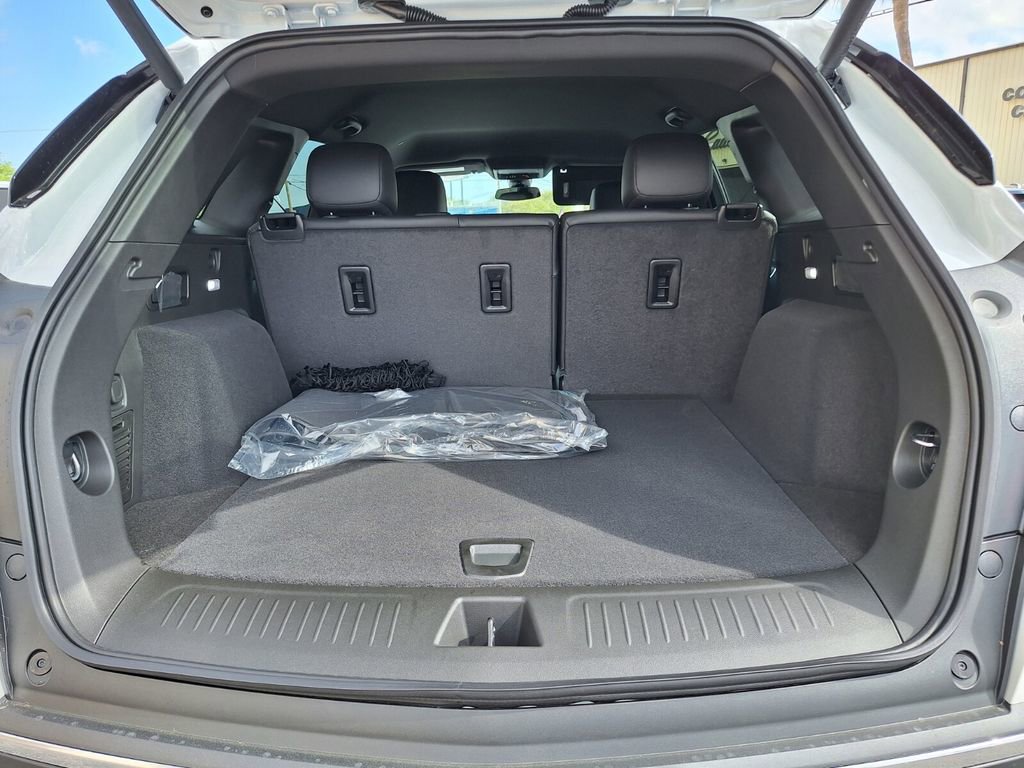 New 2026 Cadillac XT5 Luxury FWD image 24