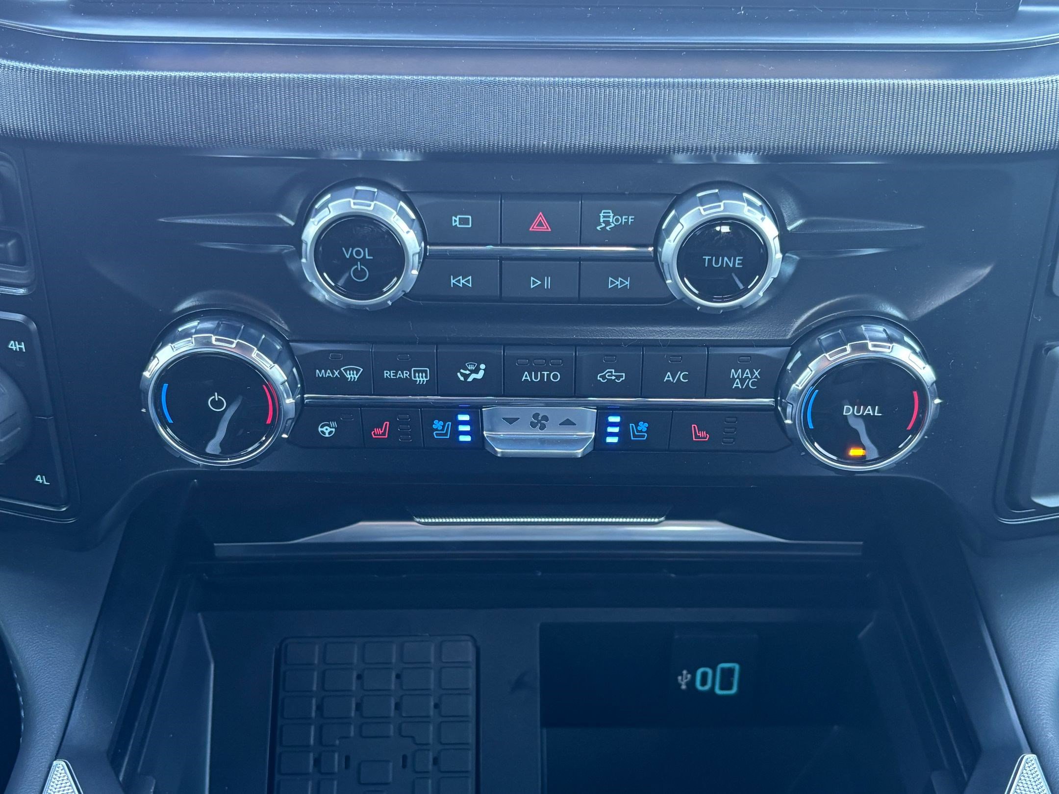 Used 2026 Ford F350 Platinum image 26