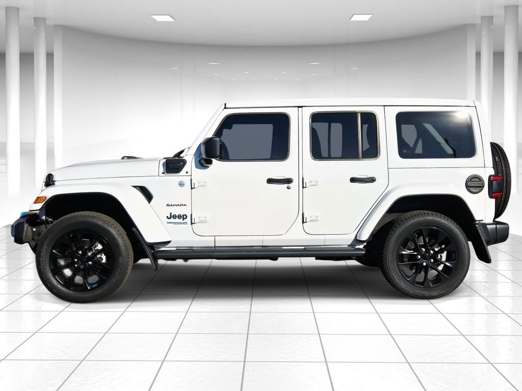 Used 2022 Jeep Wrangler Unlimited Sahara w/ Safety Group image 6